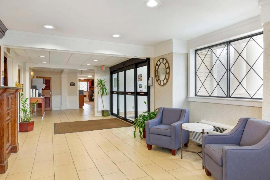 Best Western Plus The Inn At Sharon/Foxboro Exteriör bild