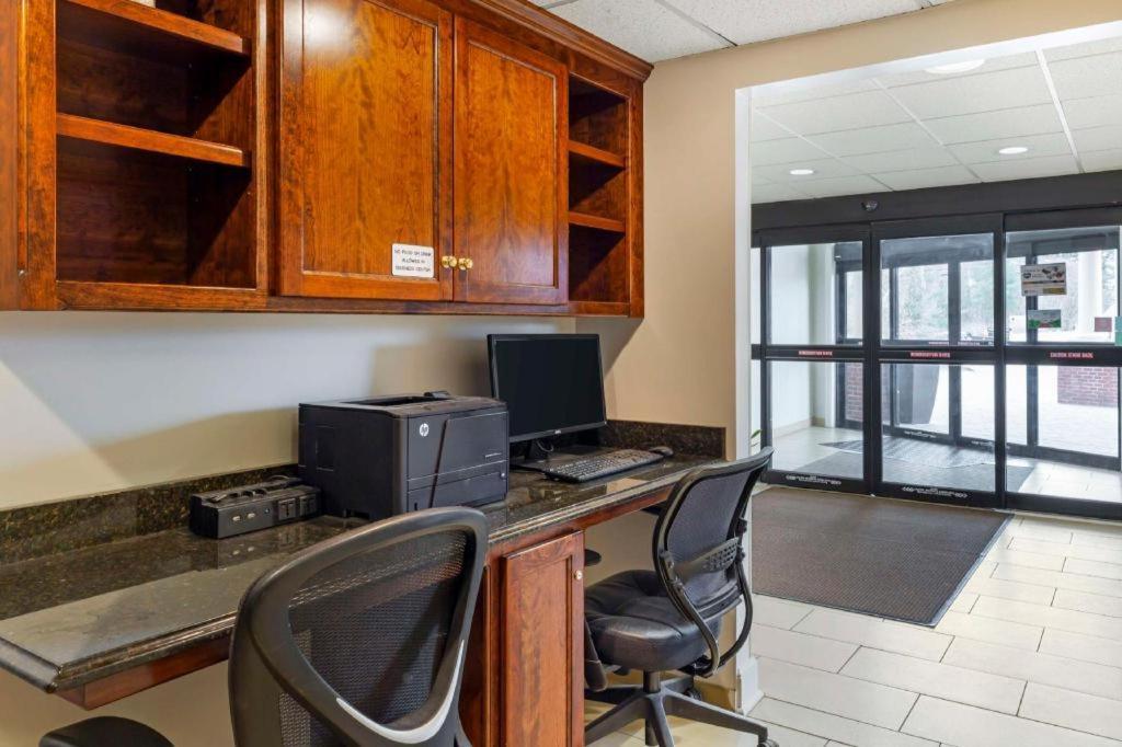 Best Western Plus The Inn At Sharon/Foxboro Exteriör bild